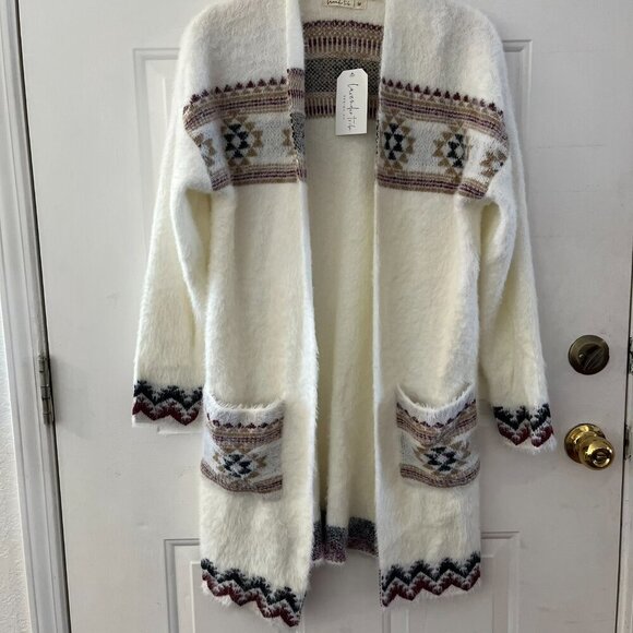 Lavender Tribe Woman's Aztec Western Tribal Fuzzy Sweater Sz Med - Picture 3 of 10